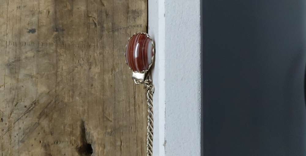 Vintage Gold Tone And Agate Sweater Clip